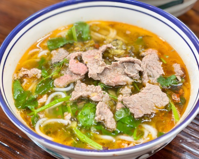 鄭得鮮鮮燙牛肉米線