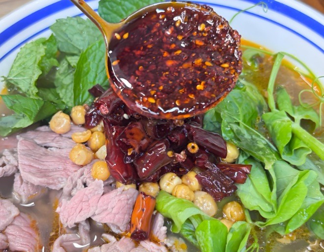 鄭得鮮鮮燙牛肉米線