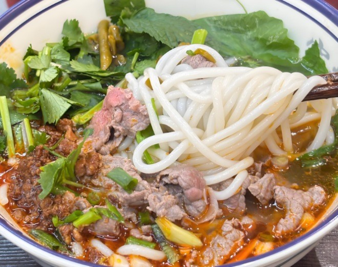 鄭得鮮鮮燙牛肉米線