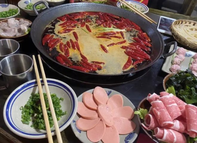 巴渝隆重慶老火鍋加盟