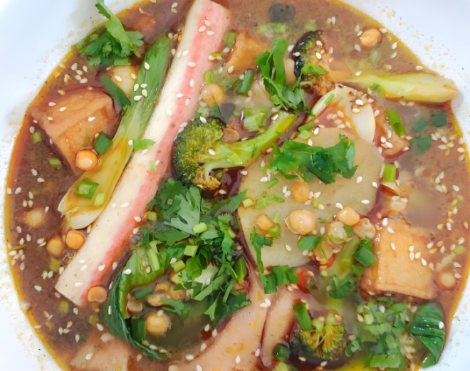 百冒居骨汤冒菜加盟